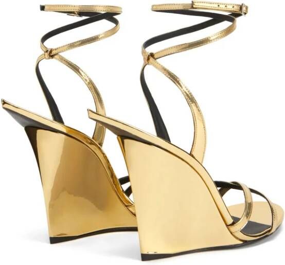 Giuseppe Zanotti Pris sandalen met sleehak Goud