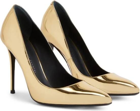 Giuseppe Zanotti Pumps met lakleren hak Goud