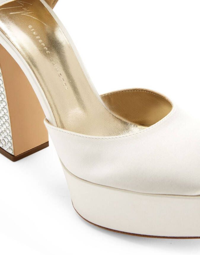 Giuseppe Zanotti Pumps met verfraaid bandje Wit