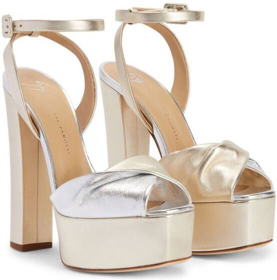 Giuseppe Zanotti Sandalen met plateauzool Zilver