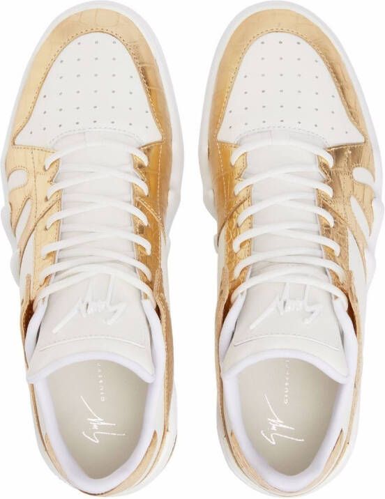 Giuseppe Zanotti Sneakers met krokodillenleer-effect Wit
