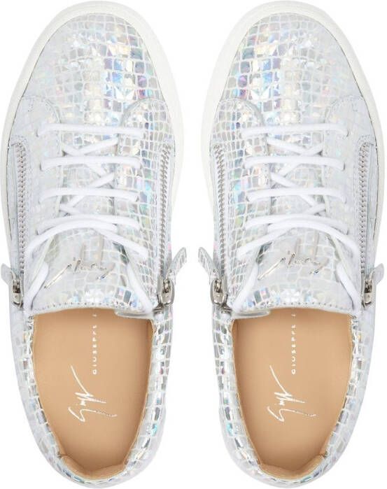 Giuseppe Zanotti Sneakers met krokodillenleer-effect Zilver