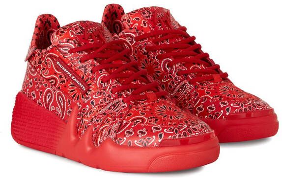 Giuseppe Zanotti Talon sneakers met bandanaprint Rood