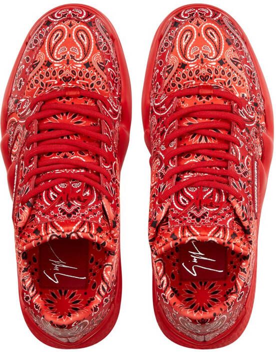 Giuseppe Zanotti Talon sneakers met bandanaprint Rood
