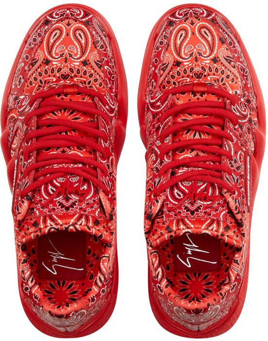 Giuseppe Zanotti Sneakers met paisley-print Rood