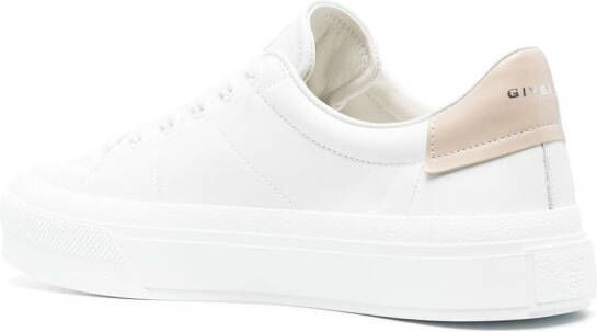 Givenchy Low-top sneakers Wit