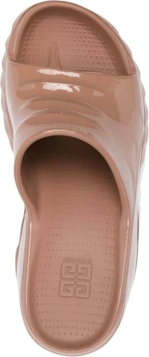 Givenchy Marshmallow sandalen met sleehak Bruin