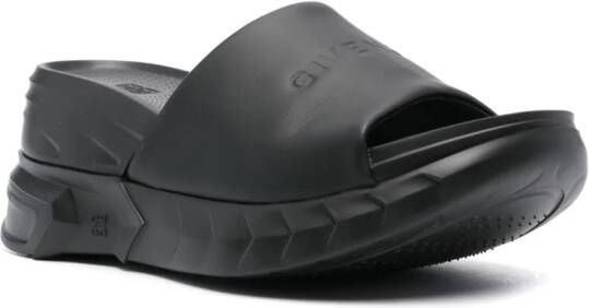 Givenchy Slippers met logo-reliëf Zwart