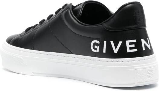Givenchy Sneakers met logoprint Zwart