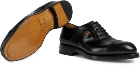 Gucci Derby schoenen met logoplakkaat Zwart