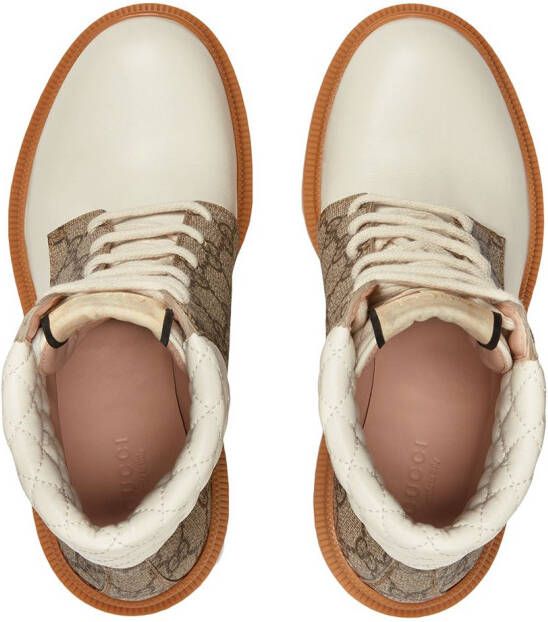 Gucci Enkellaarzen met GG-logo Wit