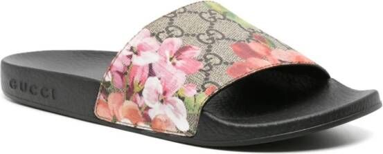 Gucci GG Blooms Supreme canvas slippers Bruin