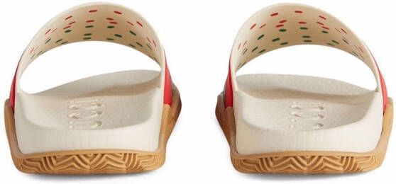 Gucci Kids Slippers met logo-reliëf Wit