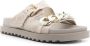 GUESS USA Fadey slippers met kettingdetail Beige - Thumbnail 2