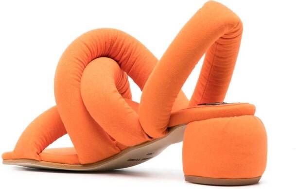 Henrik Vibskov Sausage sandalen met gekruiste bandjes Oranje