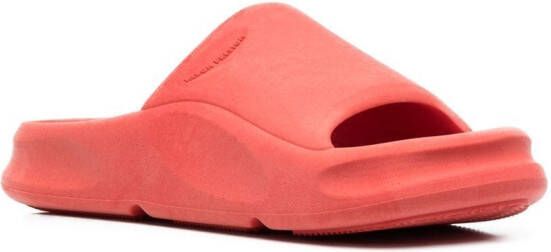 Heron Preston Slippers met logo reliëf Rood