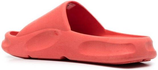 Heron Preston Slippers met logo reliëf Rood