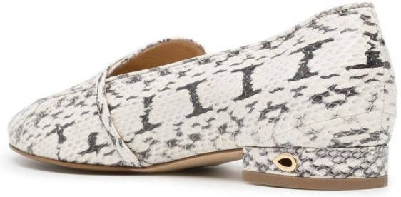 Jennifer Chamandi Loafers met slangenhuid print Wit