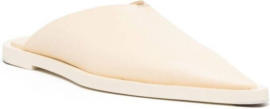 Jil Sander Muiltjes met puntige neus Beige