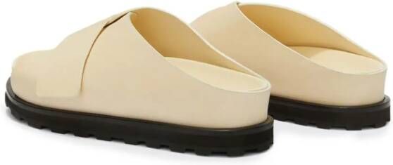 Jil Sander Slippers met plateauzool Beige