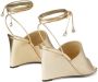 Jimmy Choo Sandalen met sleehak Goud - Thumbnail 9