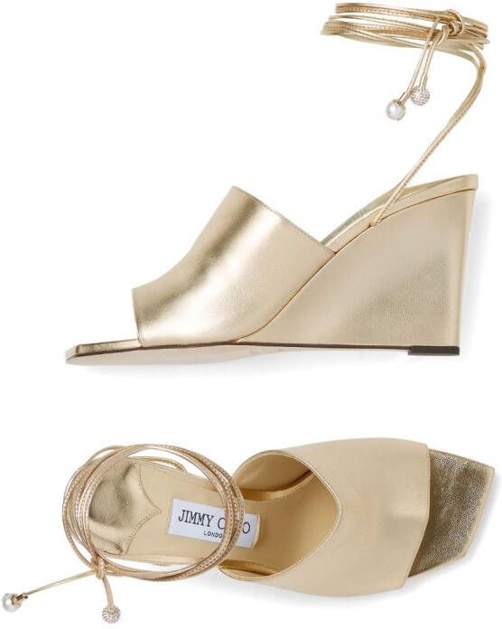 Jimmy Choo Sandalen met sleehak Goud