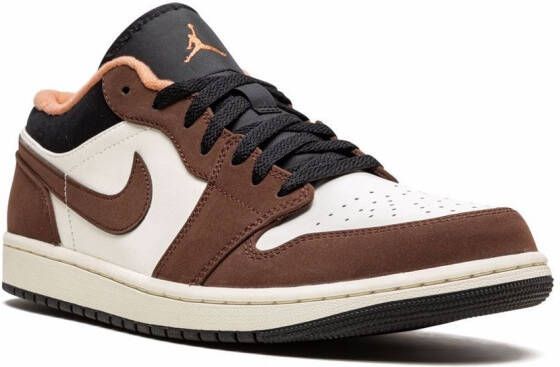 Jordan " 1 Low Mocha Brown sneakers" Bruin