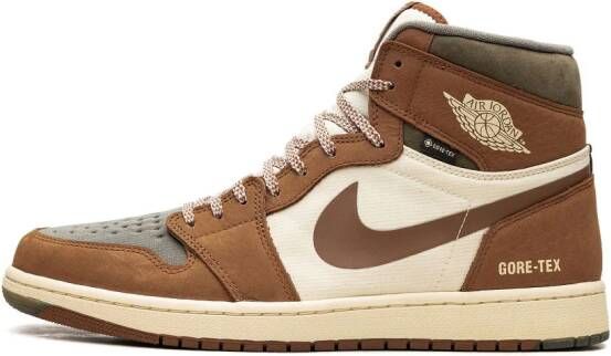 Jordan Air 1 Element "Legend Sand" sneakers Bruin