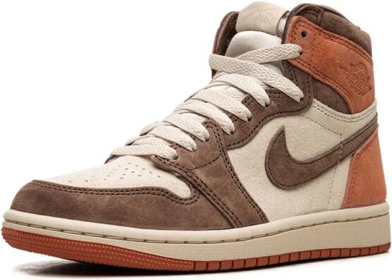 Jordan Air 1 High OG "Dusted Clay" sneakers Beige