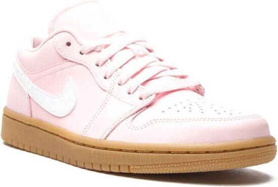 Jordan "Air 1 Low Arctic Pink Gum sneakers" Roze