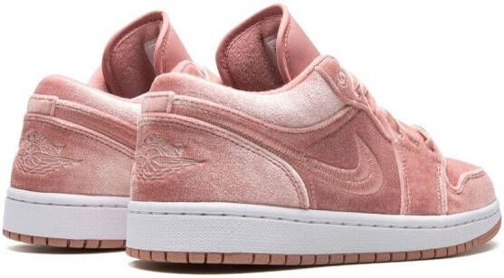 Jordan "Air 1 Low SE Pink Velvet" Roze