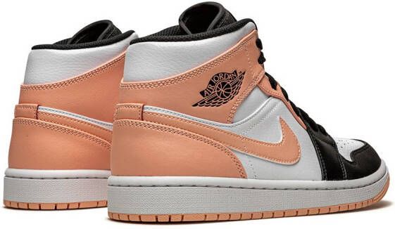 Jordan "Air 1 Mid Crimson Tint sneakers" Zwart