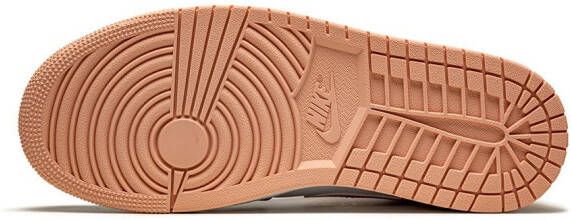 Jordan "Air 1 Mid Crimson Tint sneakers" Zwart