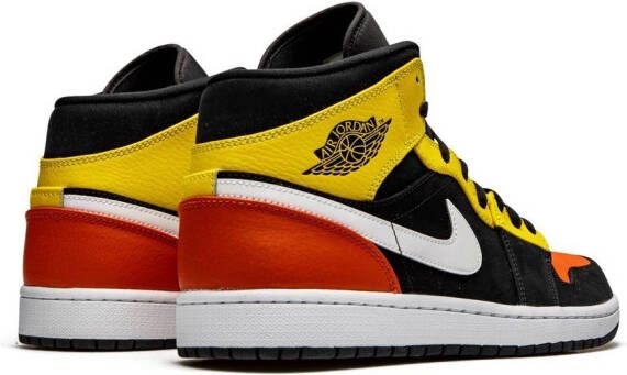 Jordan "Air 1 Mid SE Amarillo Orange sneakers" Zwart