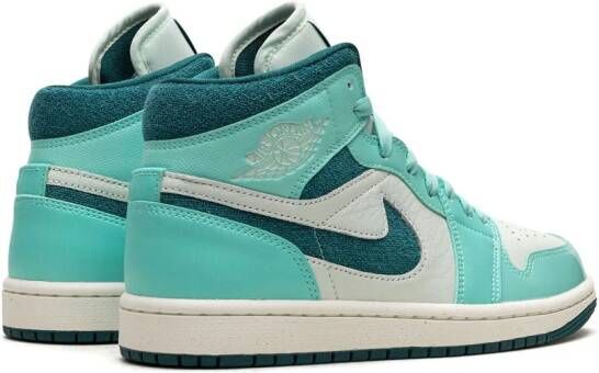 Jordan "Air 1 Mid SE Bleached Turquoise sneakers" Wit