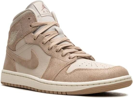 Jordan Air 1 Mid SE "Legend Light Brown" sneakers Beige