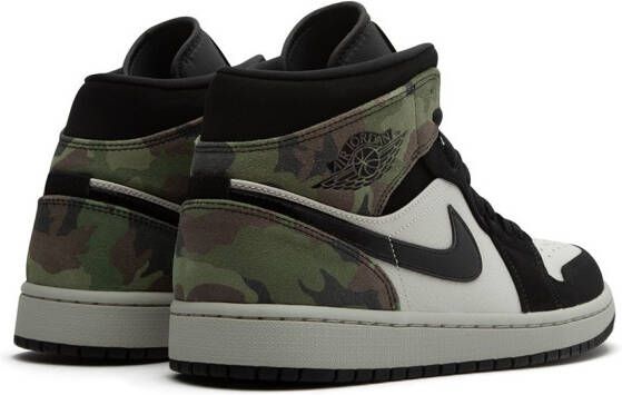 Jordan Air 1 mid-top sneakers Zwart