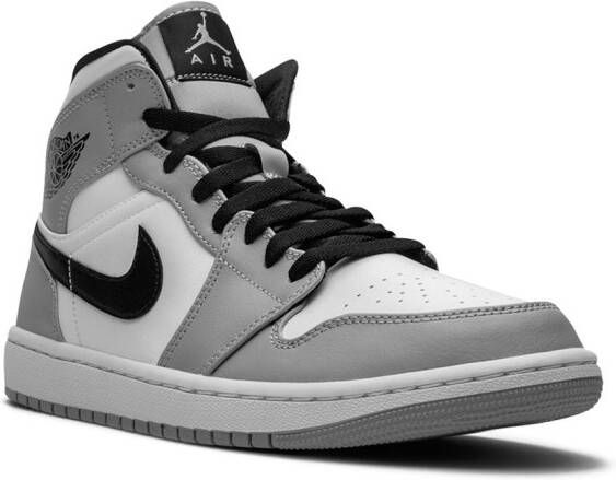 Jordan Air 1 Mid "Light Smoke Grey" sneakers Grijs