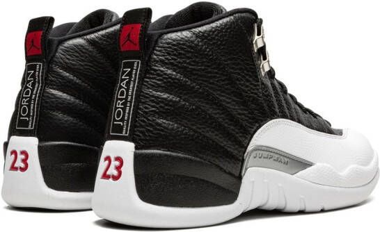 Jordan Air 12 Retro "Playoffs 2022" sneakers Zwart