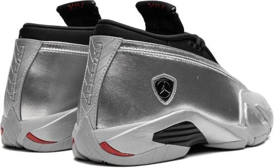 Jordan "Air 14 Low Metallic zilver"