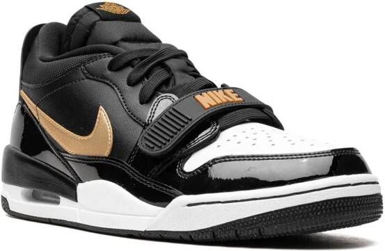 Jordan "Air Legacy 312 Low Black Metallic Gold sneakers" Zwart