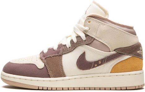 Jordan Kids "Air Jordan 1 Mid Craft Inside Out Taupe Haze sneakers" Beige