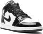 Jordan Kids Air Jordan 1 mid-top SE GS sneakers Zwart - Thumbnail 2