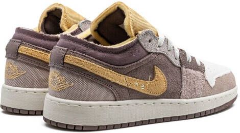 Jordan Kids "Jordan 1 Low SE Craft Taupe Haze sneakers" Beige