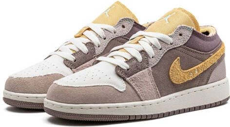 Jordan Kids "Jordan 1 Low SE Craft Taupe Haze sneakers" Beige