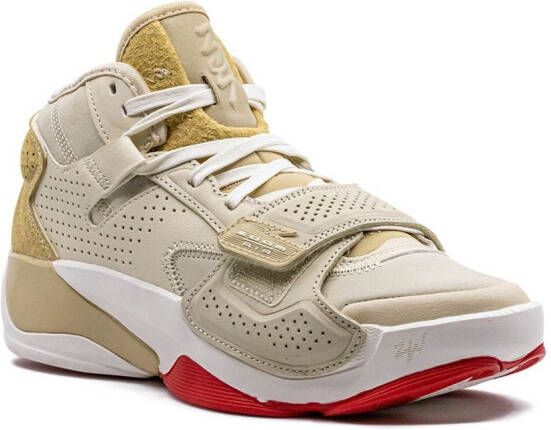 Jordan Zion 2 low-top sneakers Beige