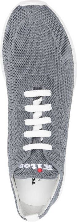 Kiton Sneakers met geborduurd logo Grijs
