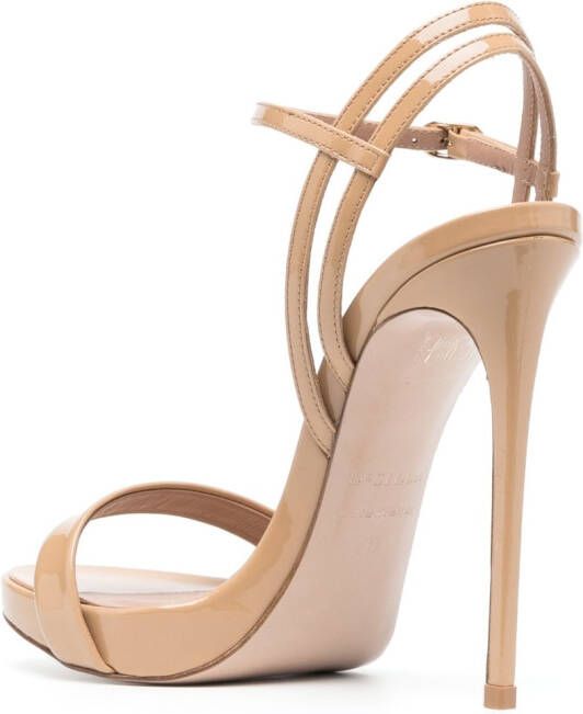 Le Silla Gwen lakleren sandalen Beige