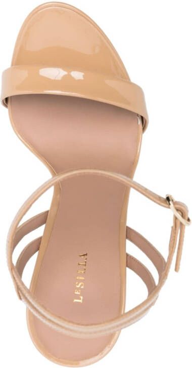 Le Silla Gwen lakleren sandalen Beige