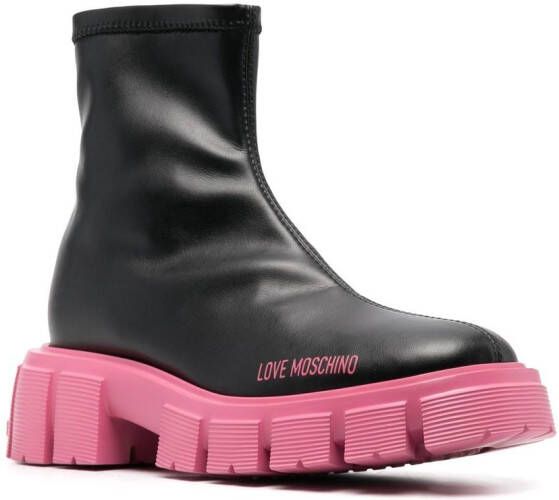 Love Moschino Enkellaarzen met chunky zool Zwart